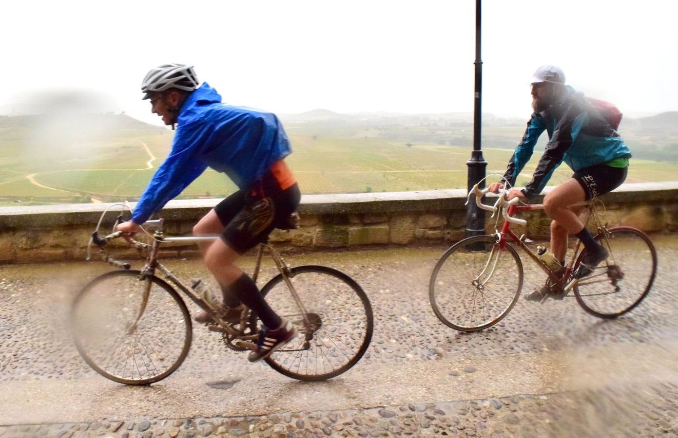 Jornada de ciclismo clásico en la Eroica Hispania (II)