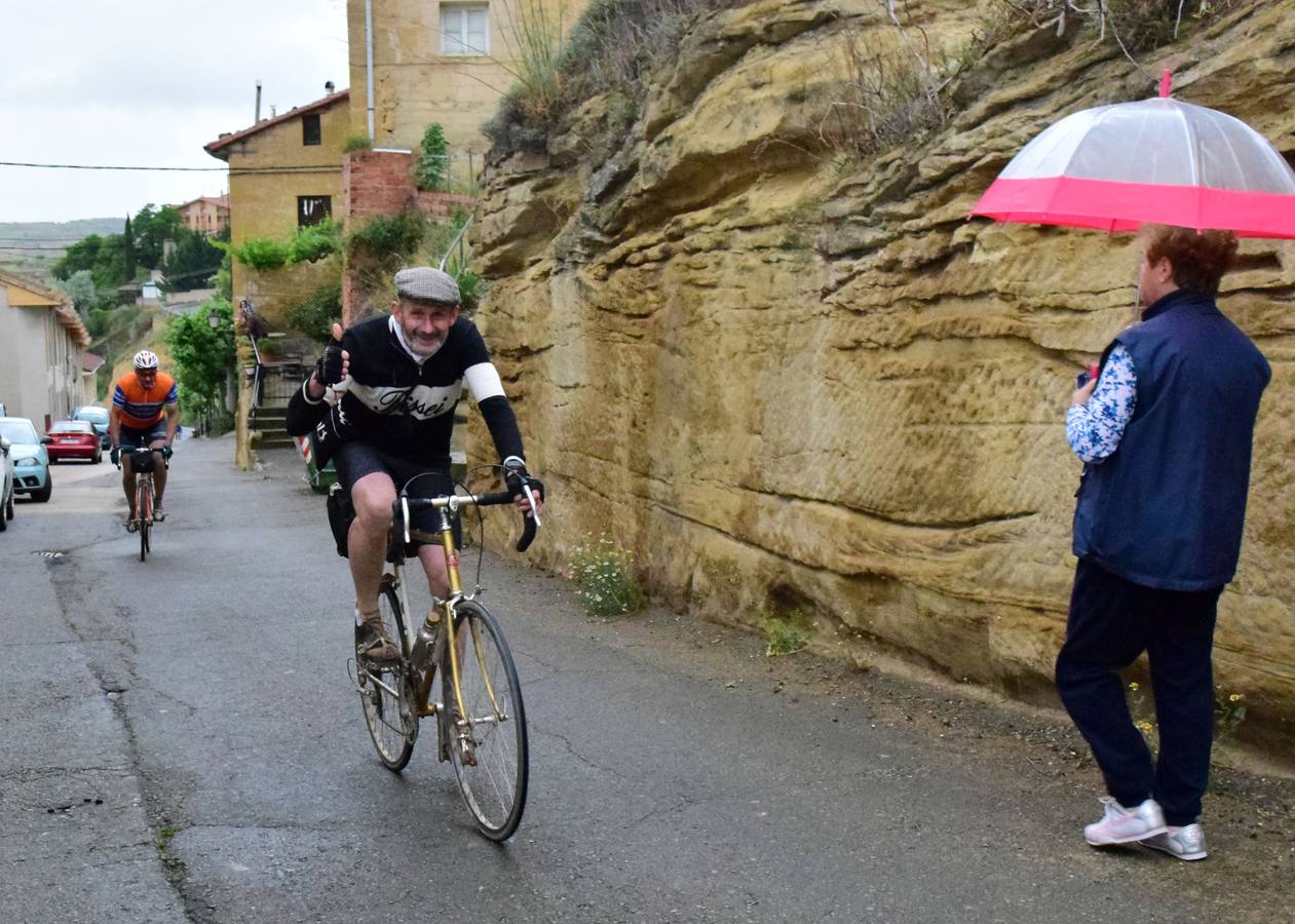 Jornada de ciclismo clásico en la Eroica Hispania (II)