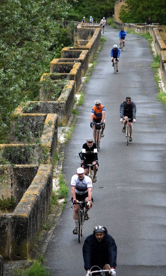 Jornada de ciclismo clásico en la Eroica Hispania (II)