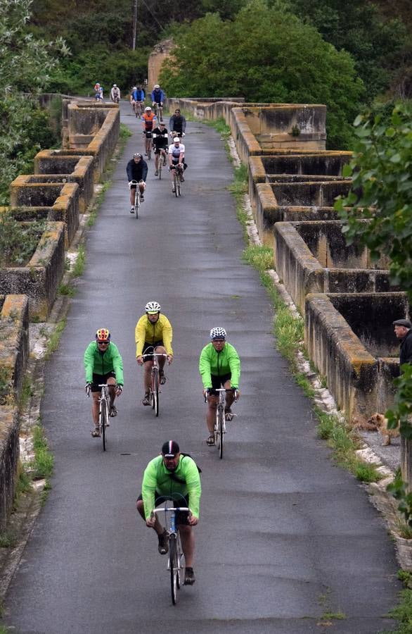 Jornada de ciclismo clásico en la Eroica Hispania (II)