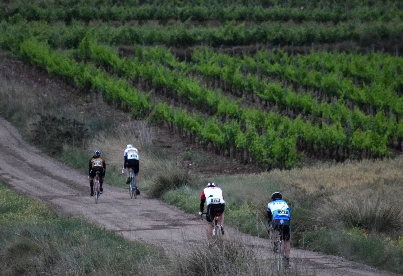 Jornada de ciclismo clásico en la Eroica Hispania (II)