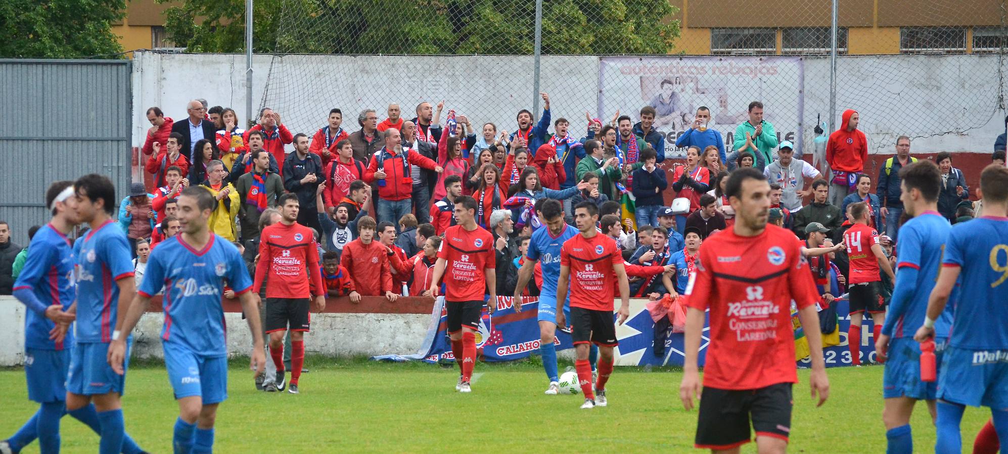 El Calahorra desperdicia dos ventajas en Laredo