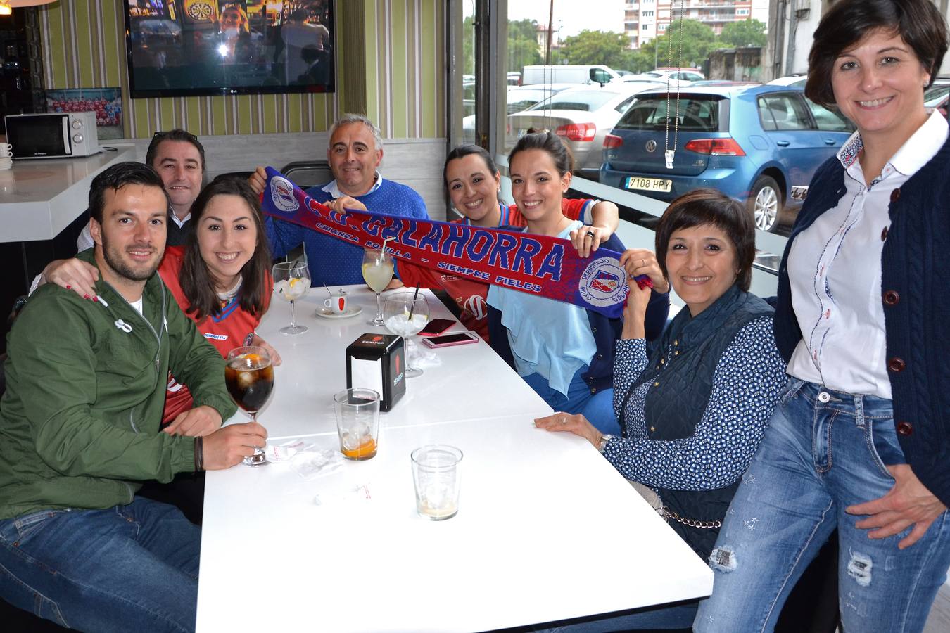 El Calahorra desperdicia dos ventajas en Laredo