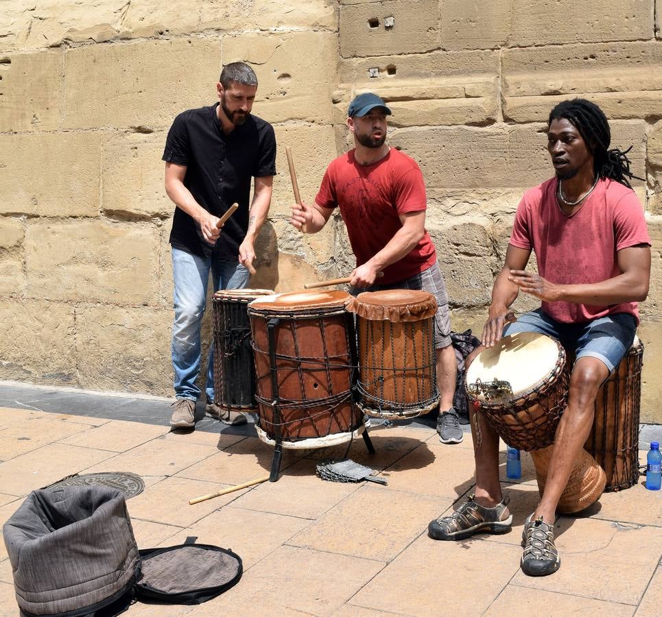 San Bernabé se vive en las calles