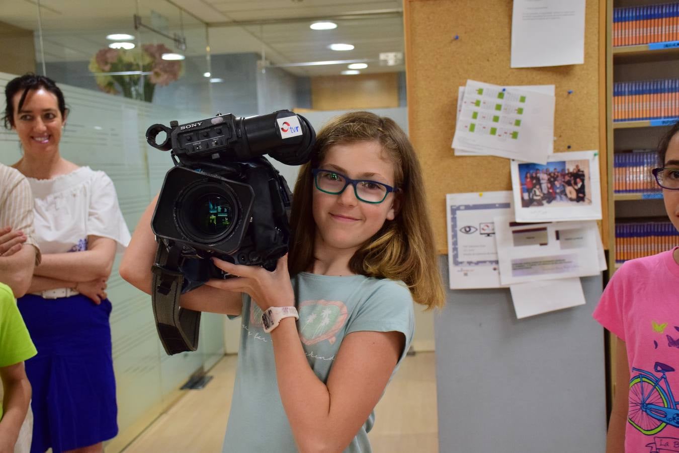 Alumnos del Colegio Siete Infantes de Lara visitan la multimedia de Diario LA RIOJA