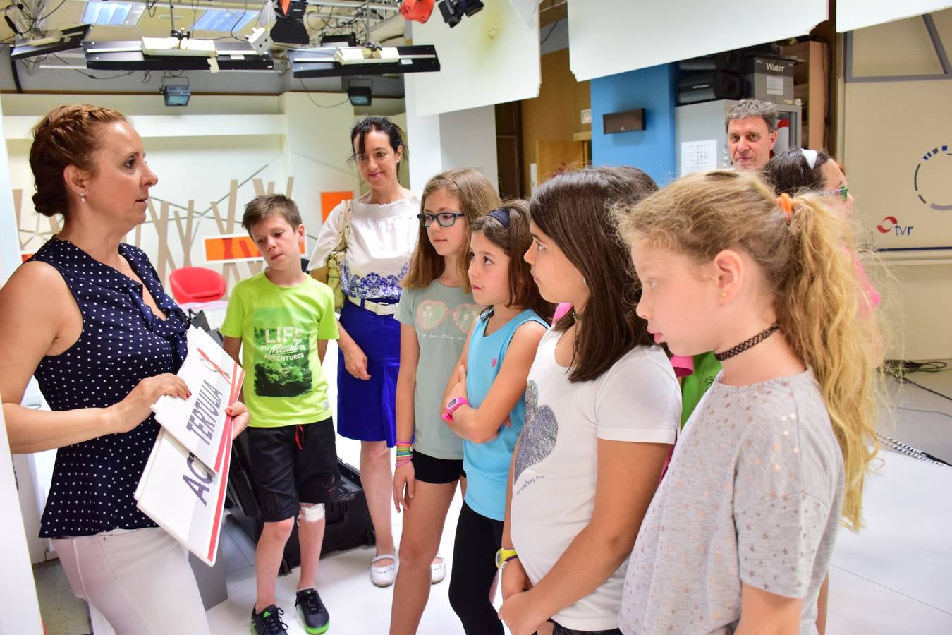 Alumnos del Colegio Siete Infantes de Lara visitan la multimedia de Diario LA RIOJA