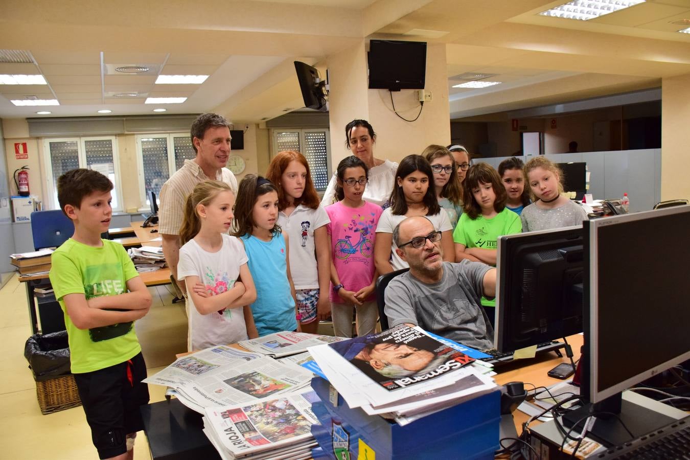 Alumnos del Colegio Siete Infantes de Lara visitan la multimedia de Diario LA RIOJA