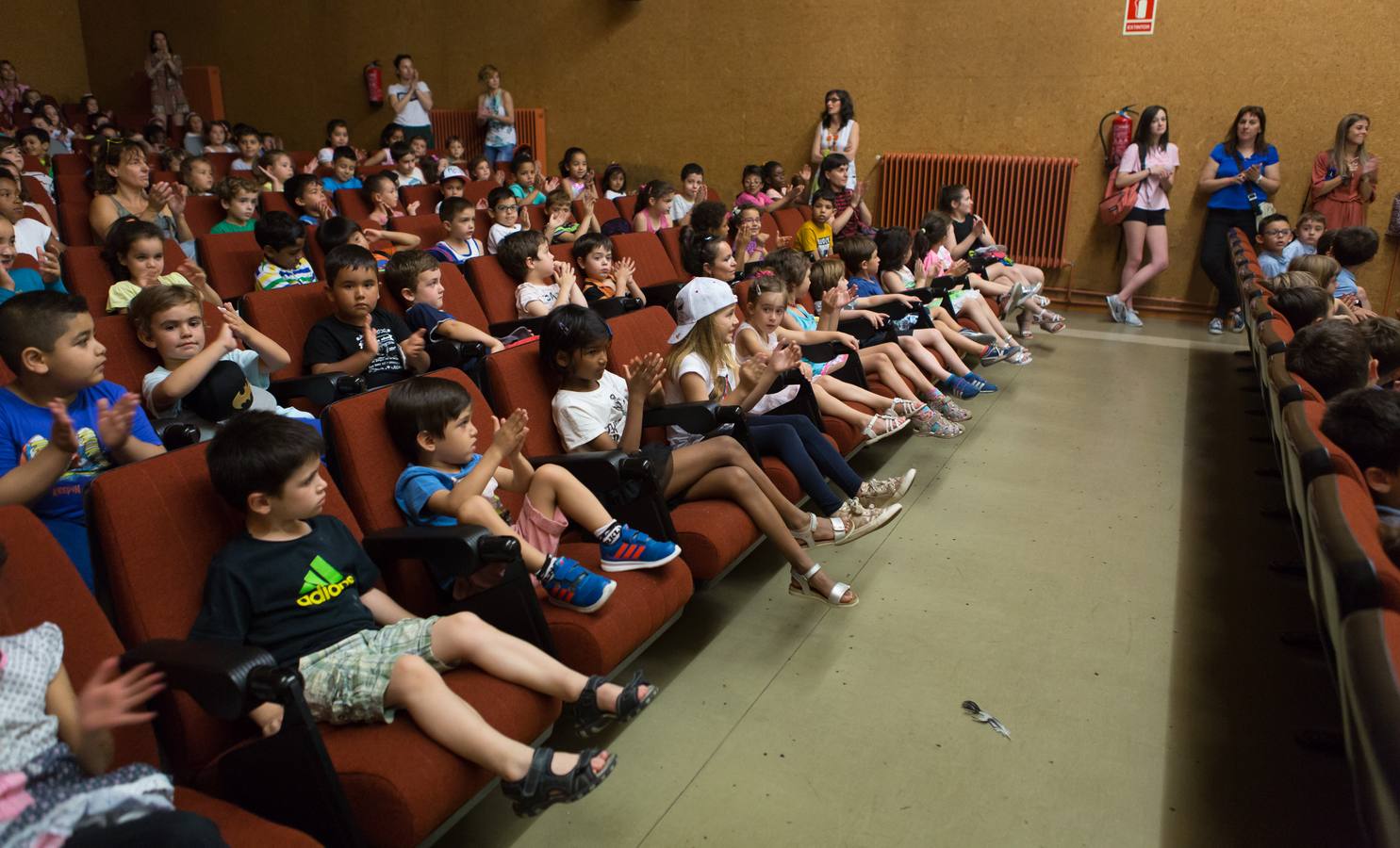 Doscientos alumnos de Infantil disfrutan en la Universidad de La Rioja de la actividad conmemorativa del centenario de Gloria Fuertes