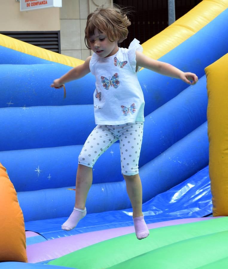 Fiesta en el parque de los Enamorados