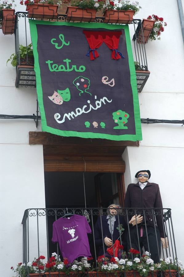 Teatro y música llenan las calles de Enciso