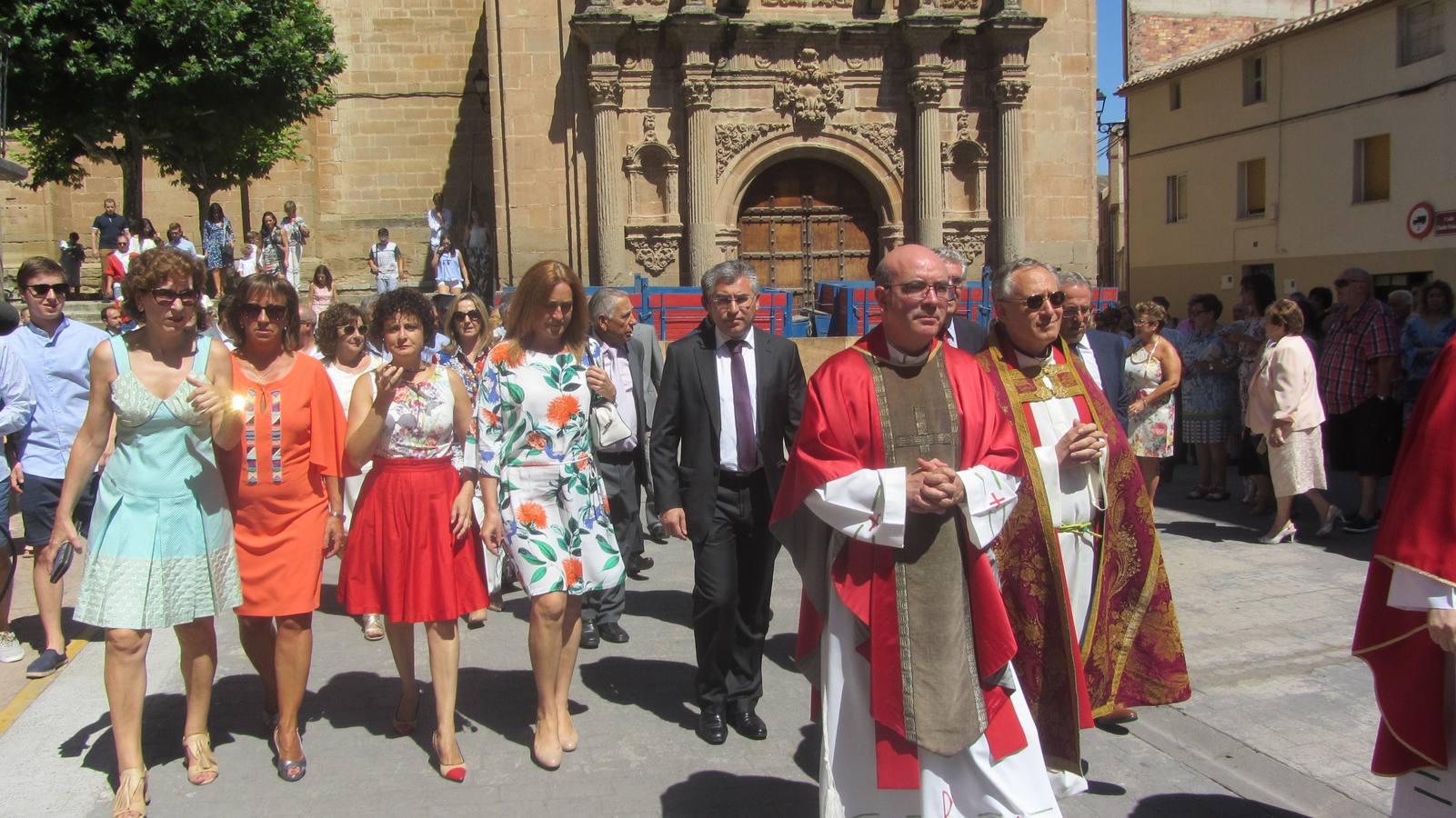 El municipio ha celebrado una misa y ha salido en procesión