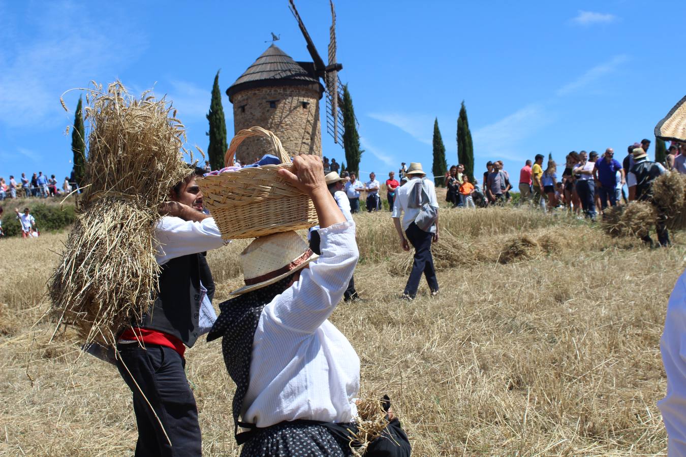 Ocón celebra la fiesta de la molienda