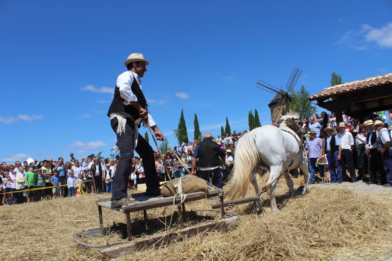 Ocón celebra la fiesta de la molienda