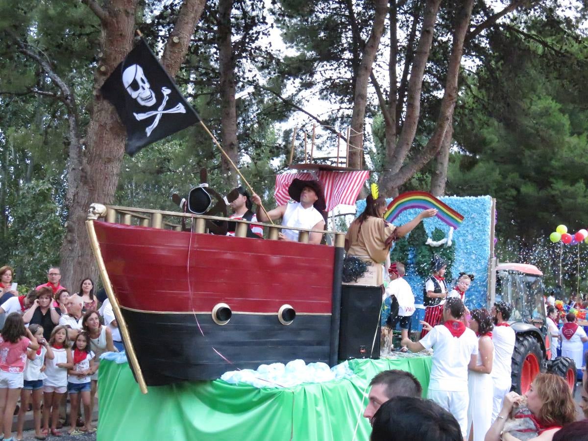 Los chicos del Chispazo ganaron la mejor comparsa, mientras que Cruz Roja repitió con la mejor carroza en el desfile de Alfaro.