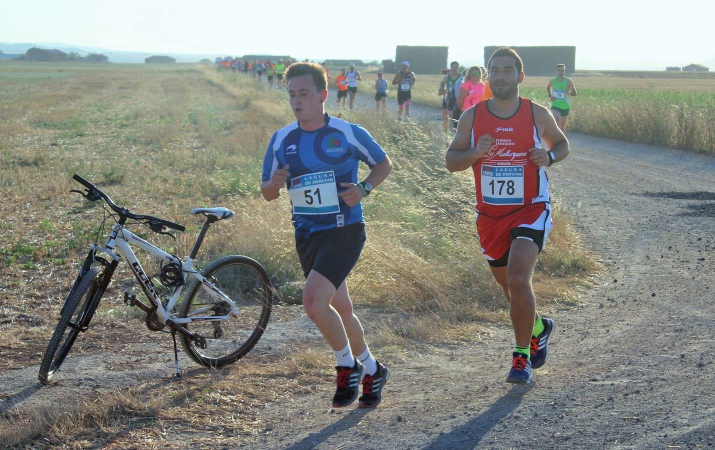 Fernando Nogales vence el X Cross Laguna de Hervías