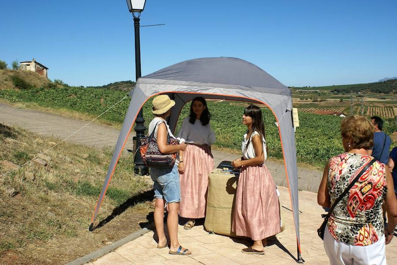 Ventosa volvió a exhibir su Mercado del Trato para redescubrir las raíces de la localidad. Actuaciones y desgustaciones para todos los públicos animaron una jornada que fue un éxito de participación.