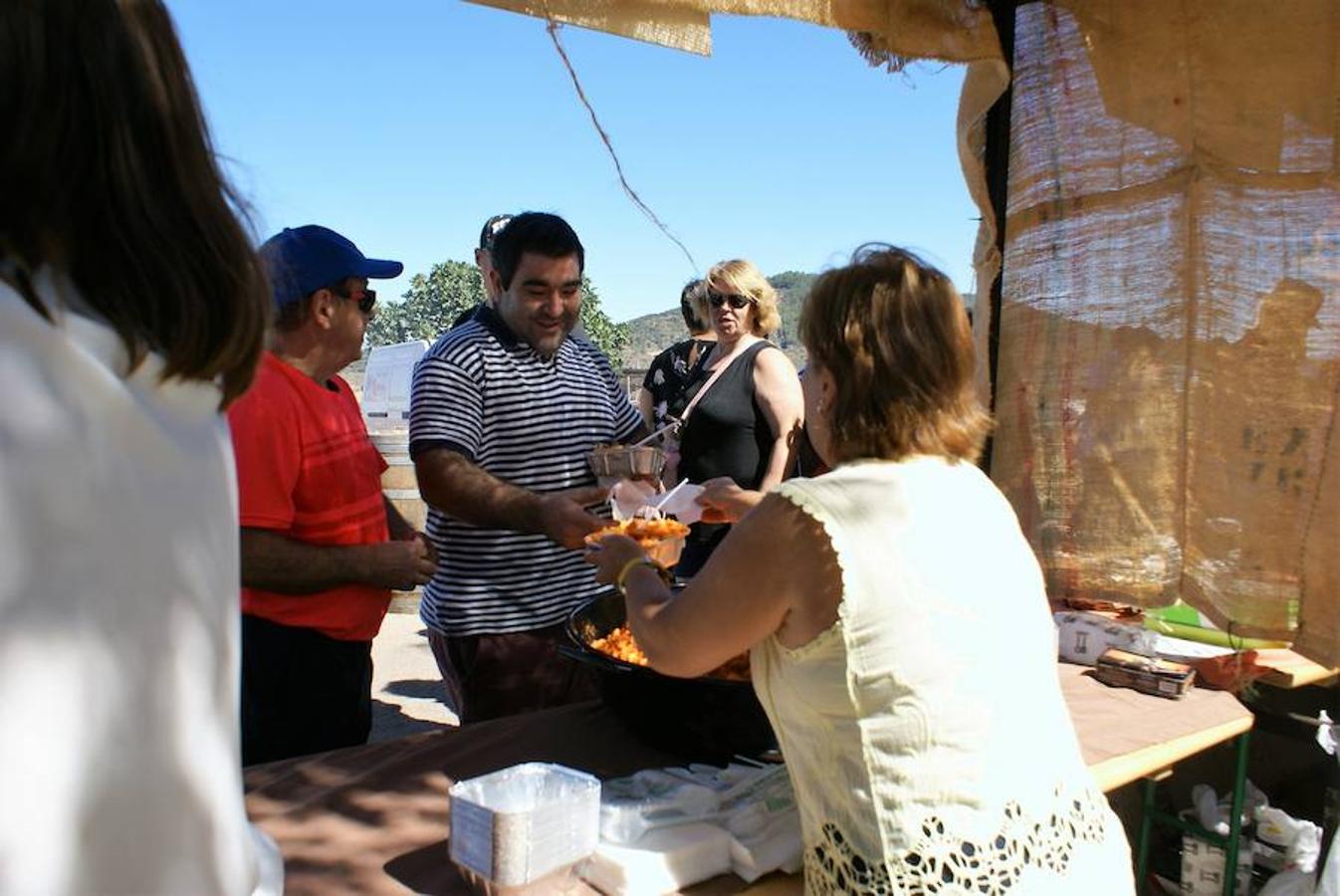 Ventosa volvió a exhibir su Mercado del Trato para redescubrir las raíces de la localidad. Actuaciones y desgustaciones para todos los públicos animaron una jornada que fue un éxito de participación.