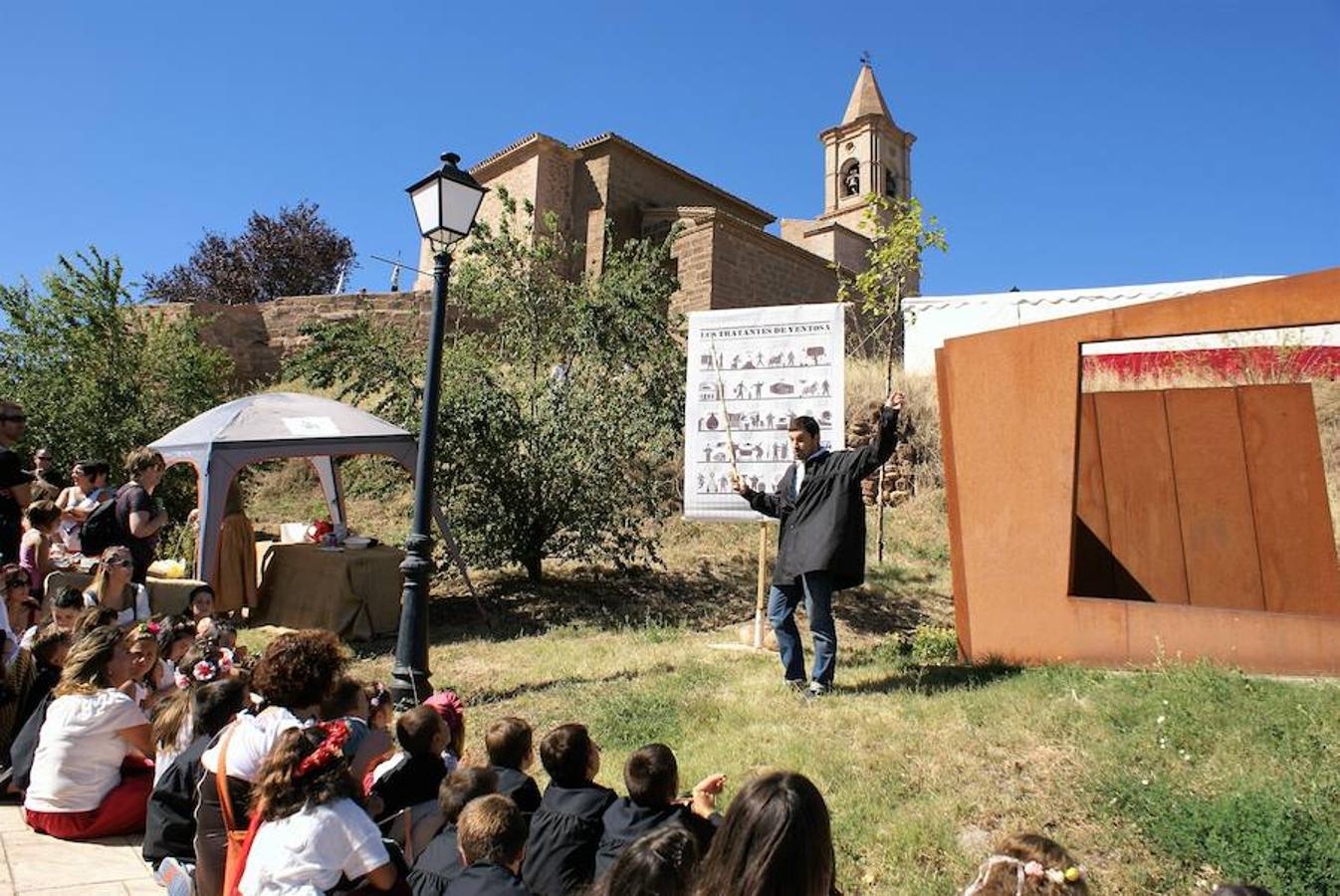 Ventosa volvió a exhibir su Mercado del Trato para redescubrir las raíces de la localidad. Actuaciones y desgustaciones para todos los públicos animaron una jornada que fue un éxito de participación.