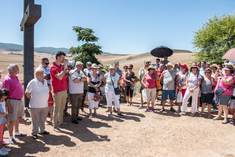 Los lugareños celebraron el XXII Homenaje a los Valientes con unas calderetas en la cruz