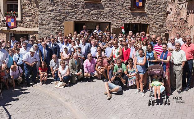 Vecindario en San Vicente de Robres. 