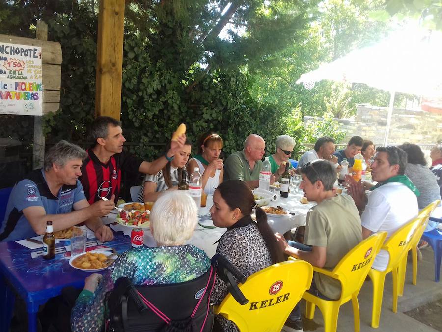 La localidad riojana comenzó sus fiestas en honor a la Virgen de Atisca con un programa muy variado