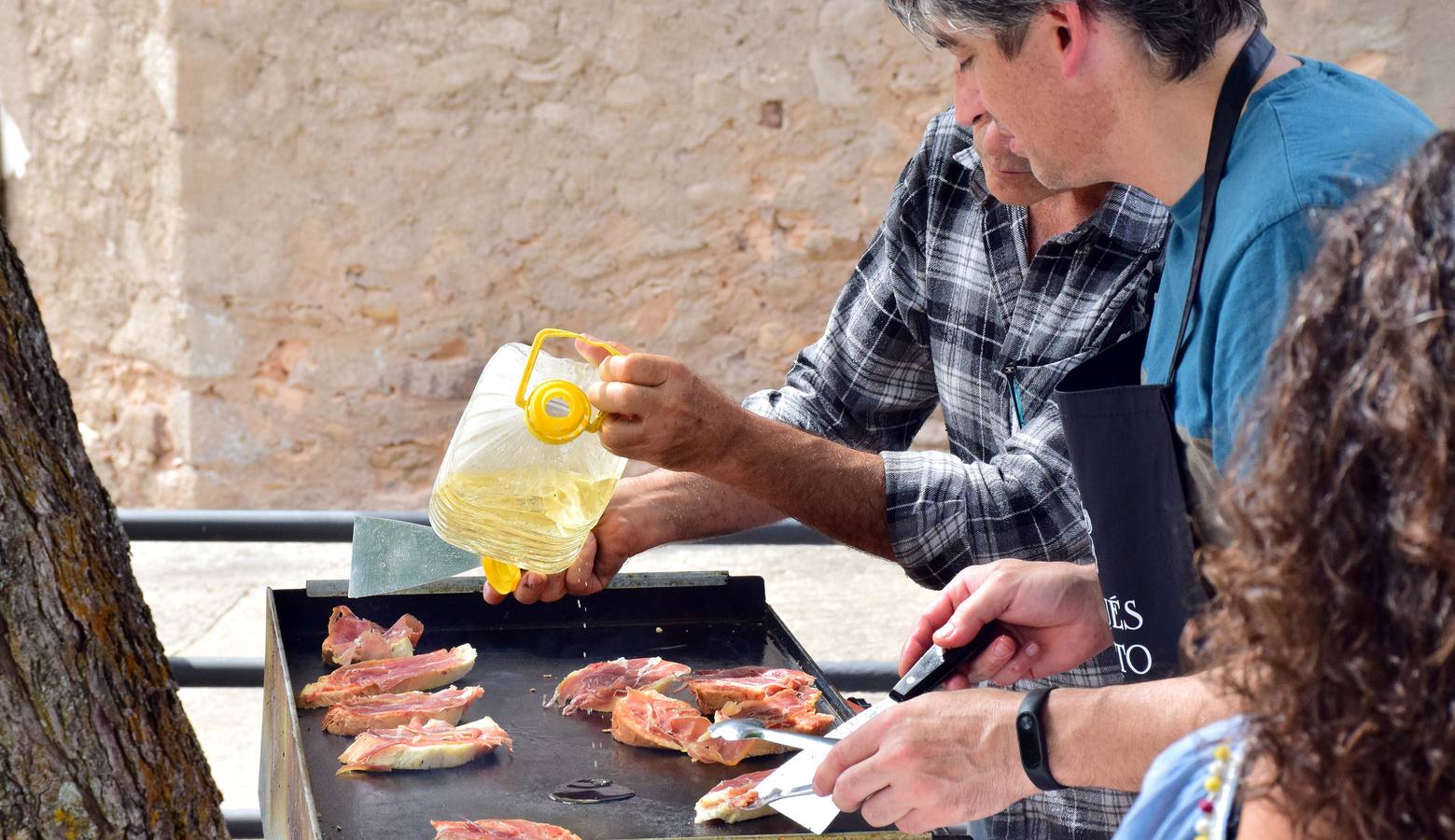 Los tapices vuelven a decorar la localidad camerana