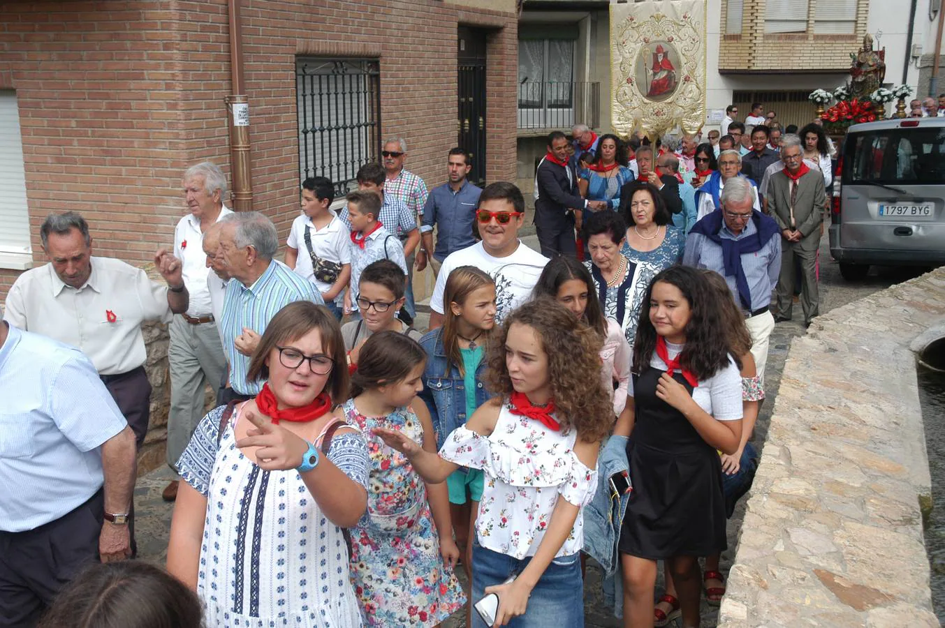 La procesión, a la que acudió numeroso público, centró esta jornada