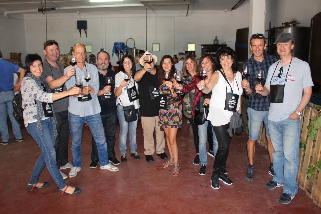 Se visitaron 11 bodegas y el proyecto EnverArte