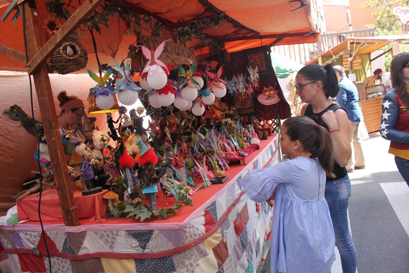 Gran ambiente en la segunda jornada del Mercado del Kan de Vico.