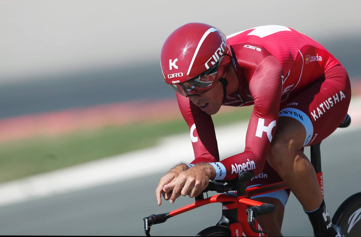 El líder de la Vuelta Ciclista a España ha consolidado su liderato con el triunfo en la contrarreloj que ha acabado en Logroño