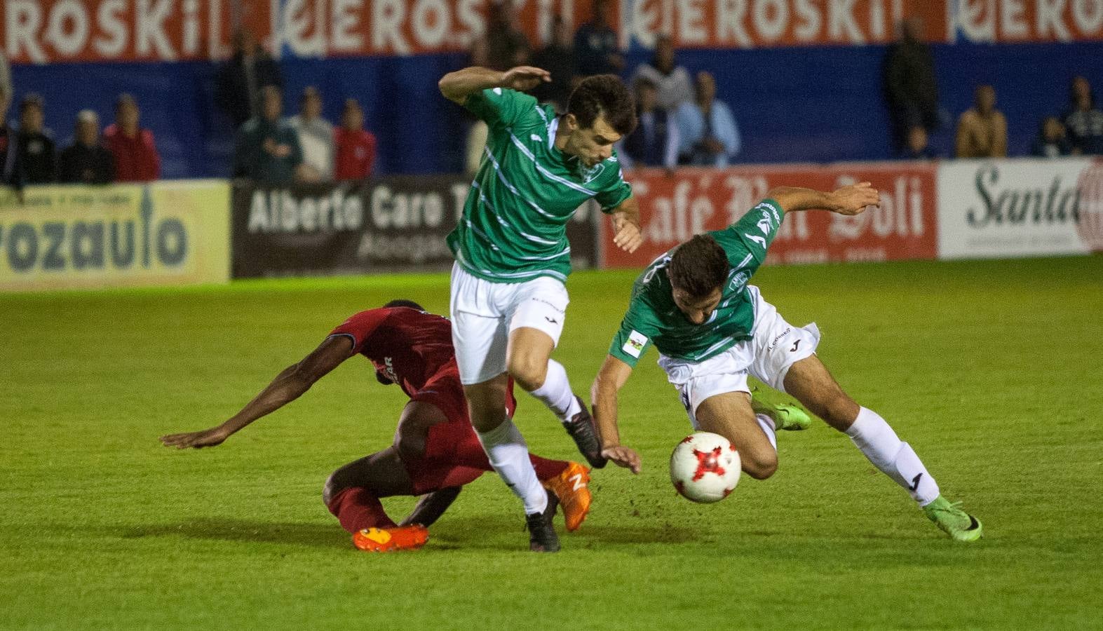 Los rojillos superaron en la prórroga por dos goles a cero al Leioa después de un extaordinario partido.