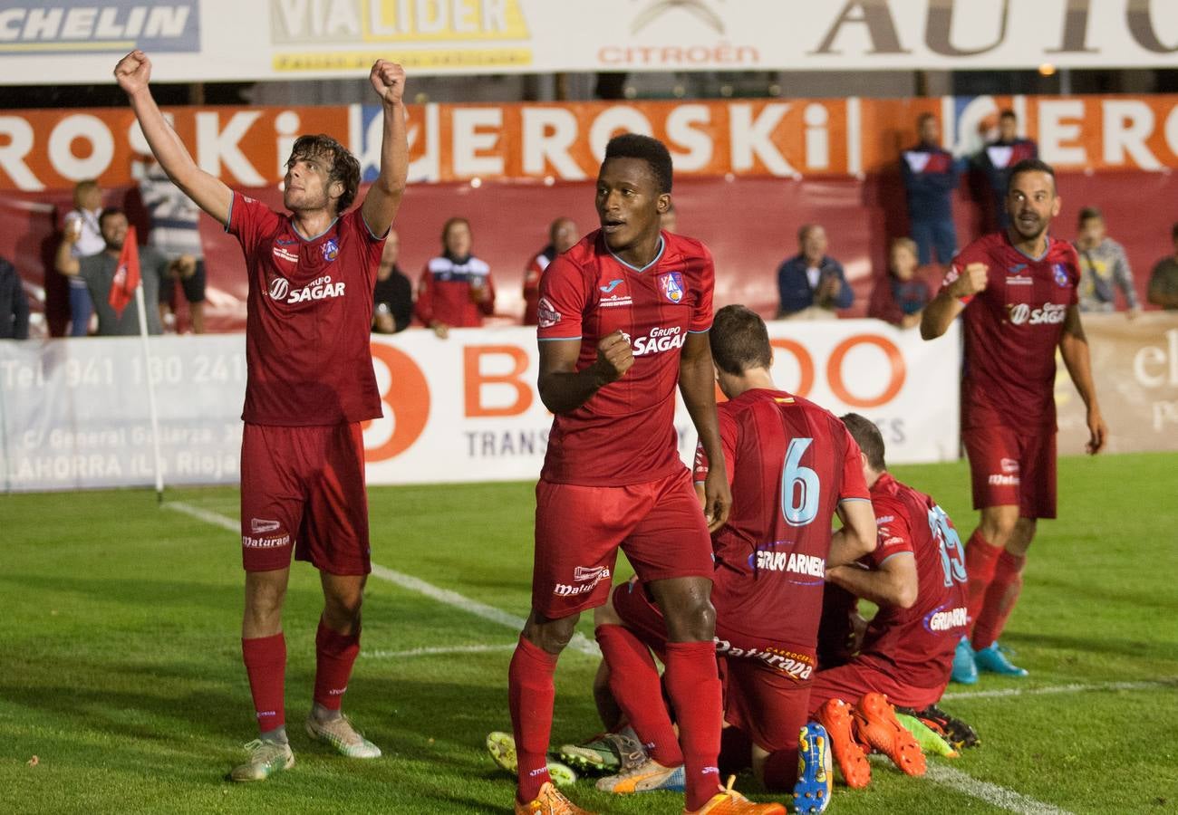 Los rojillos superaron en la prórroga por dos goles a cero al Leioa después de un extaordinario partido.