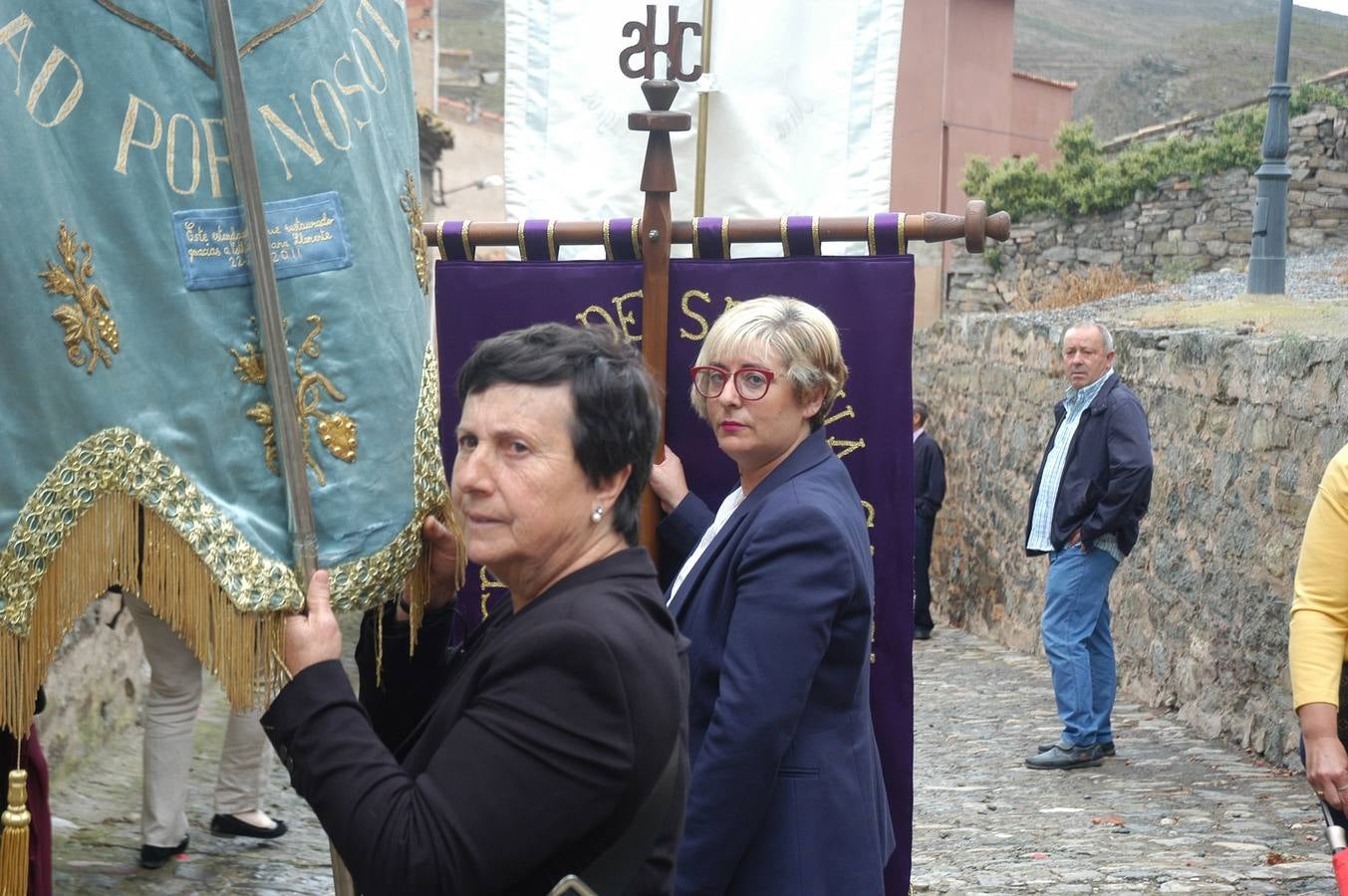 Imágenes de la procesión que se celebró en Cornago en honor a la Virgen de la Soledad.