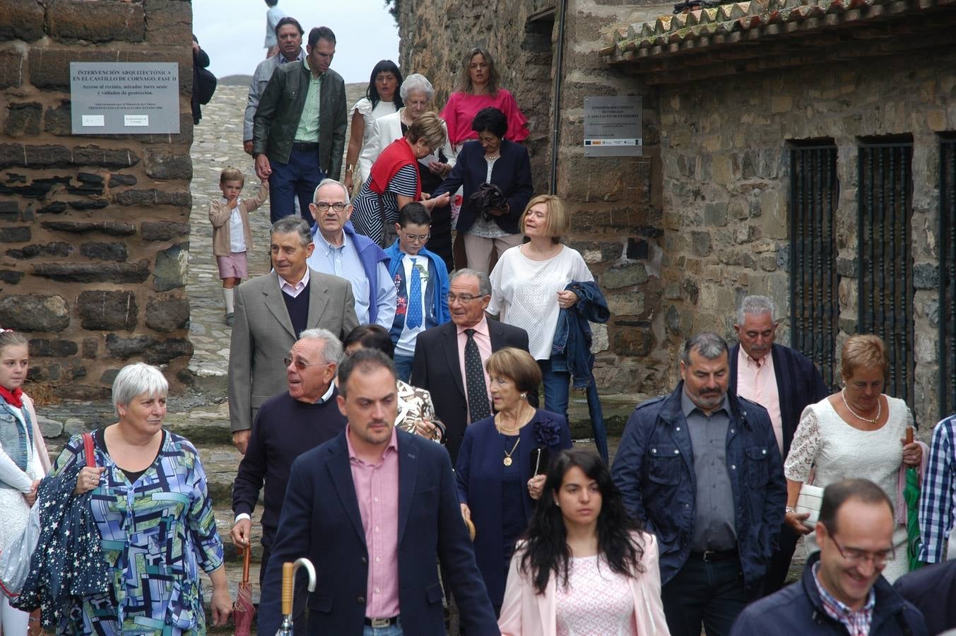 Imágenes de la procesión que se celebró en Cornago en honor a la Virgen de la Soledad.