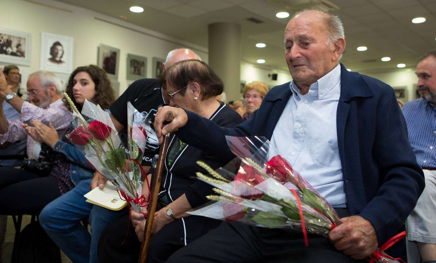 Villamediana tributó un homenaje a sus vecinos fusilados en 1936, que contó con el apoyo de todos los partidos