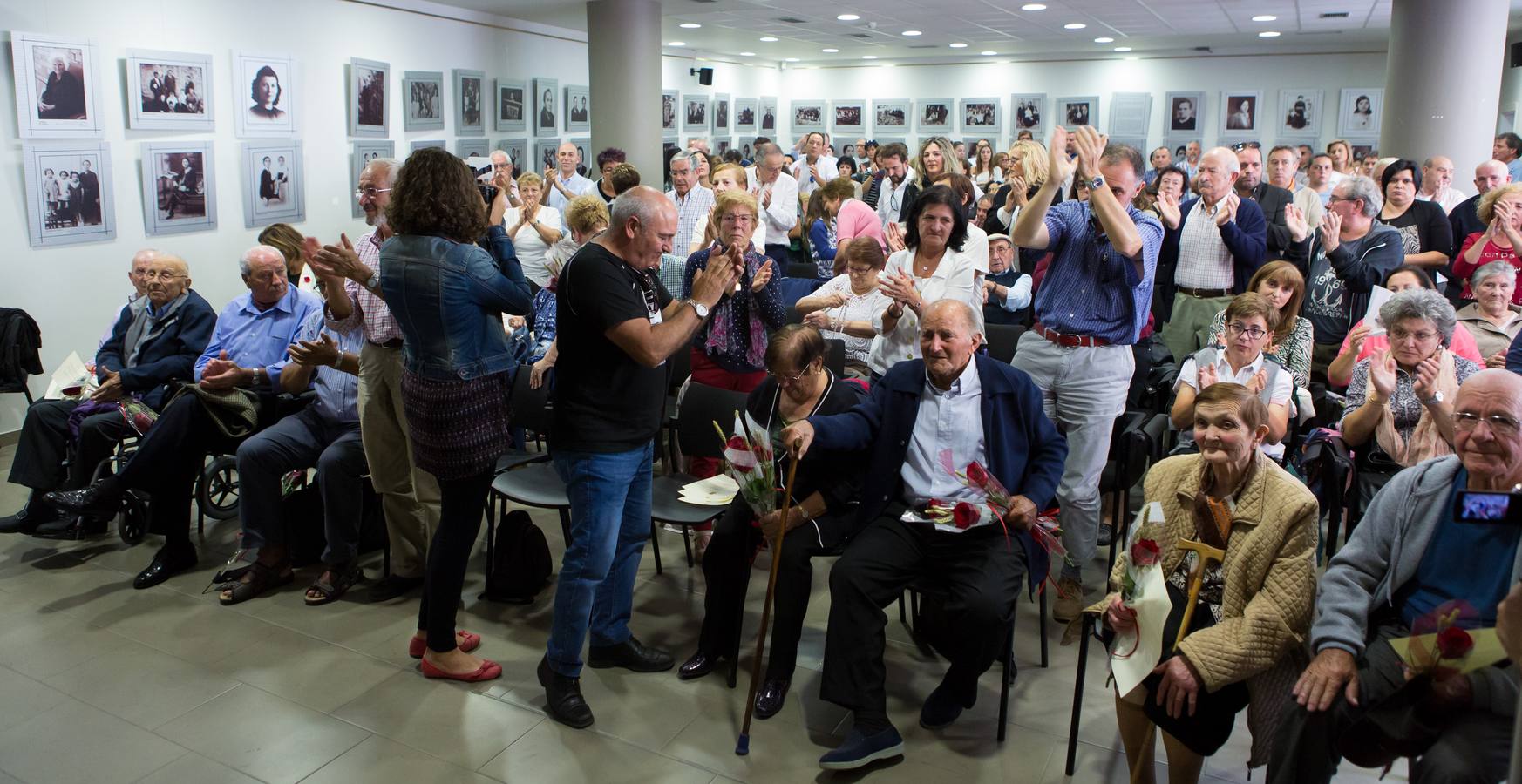 Villamediana tributó un homenaje a sus vecinos fusilados en 1936, que contó con el apoyo de todos los partidos