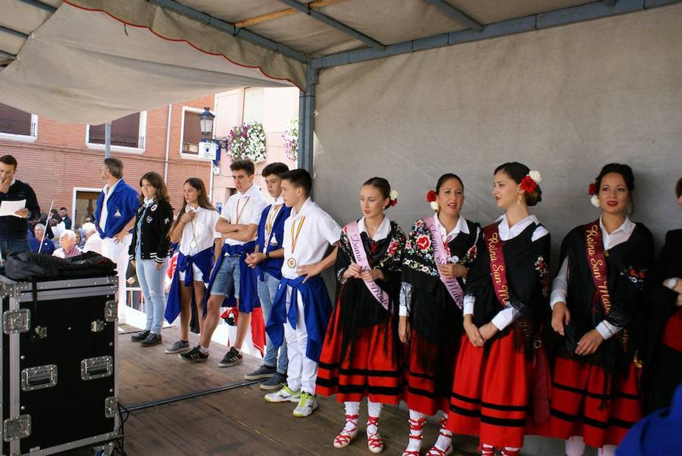 La peña Virgen de los Parrales de Baños de Río Tobía repartió el domingo cerca de 14.000 bocadillos del embutido bañejo con motivo de la celebración de su XLIV festival de exaltación de la chacina bañeja
