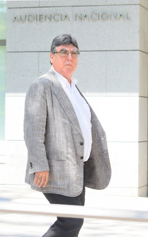 Jacinto Alonso, antes de declarar en la Audiencia Nacional. :: iñaki martínez/newsphotopress