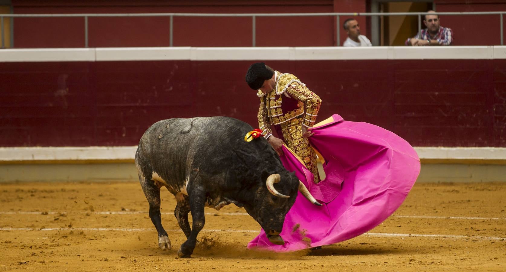 Valadez y un gran Palomo abren a lo grande la feria de Logroño