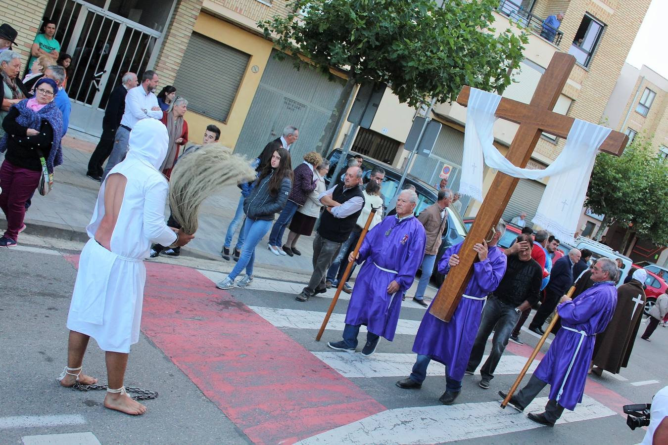 La procesión de la Cruz de septiembre volvió a reunir a los 'picaos'.