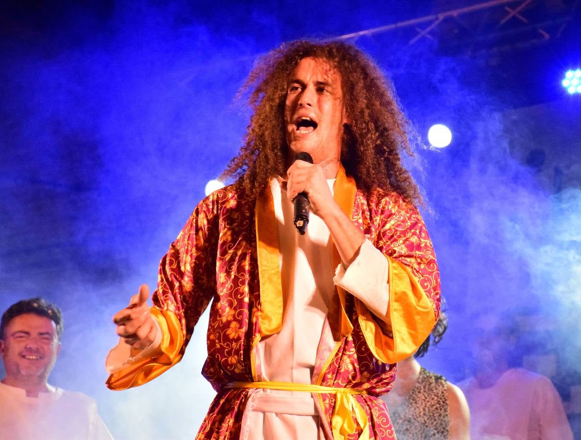 El grupo actuó ayer en la sede de la Peña La Rioja.