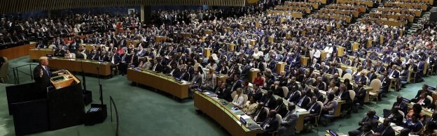 Trump interviene ante la 72 Asamblea General de la ONU, la primera para él como presidente de Estados Unidos. :: efe/ Andrew Gombert