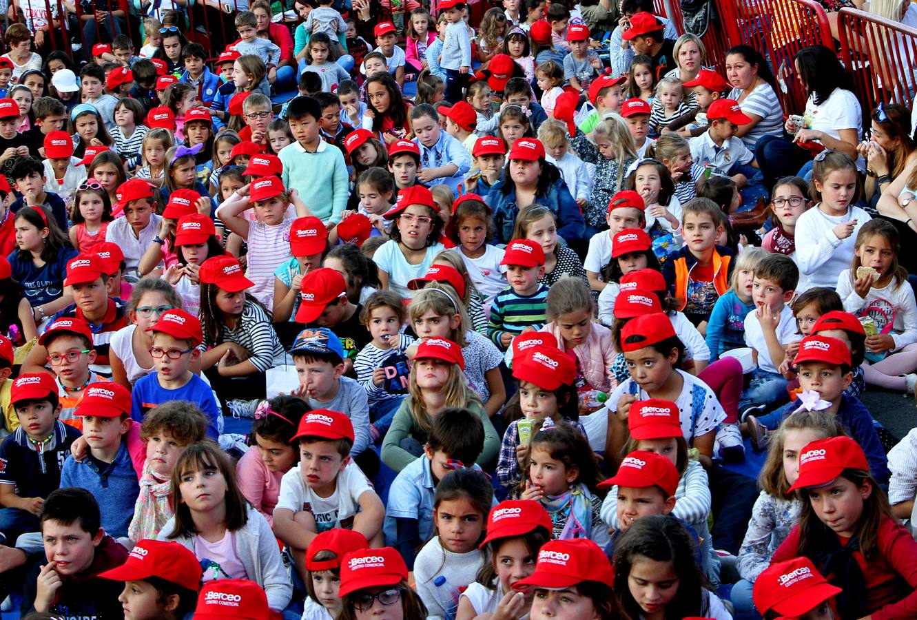 Los niños disfrutaron de lo lindo con las aventuras de Gortorito, Rosalinda y la bruja Ciriaca.