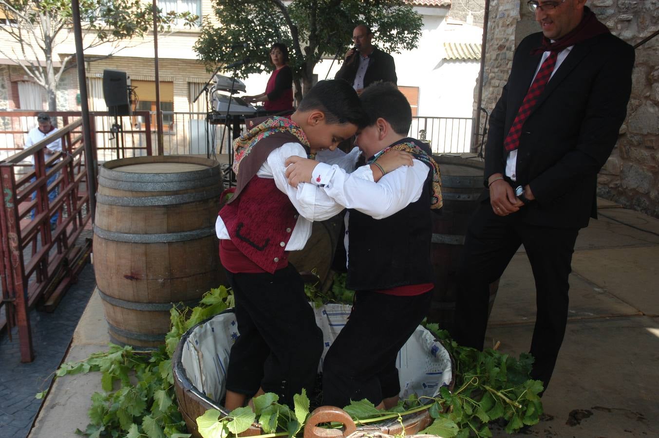 Pisado de uva y procesión de Acción de Gracias y Virgen de la Antigua en Rincón de Olivedo