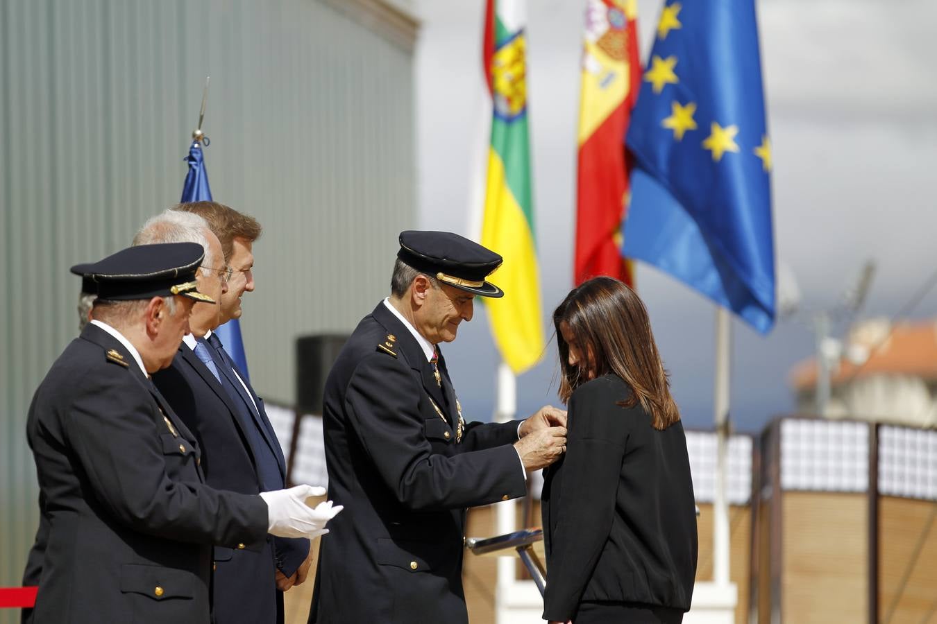 Se ha hecho entrega de reconocimientos al mérito policial y homenaje a los agentes fallecidos en acto de servicio