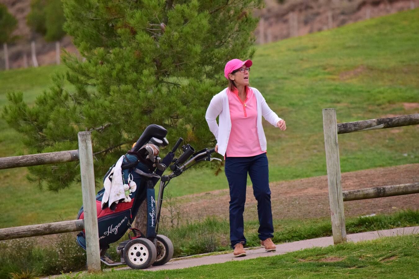 Los participantes en el torneo disfrutaron de una gran jornada de golf.