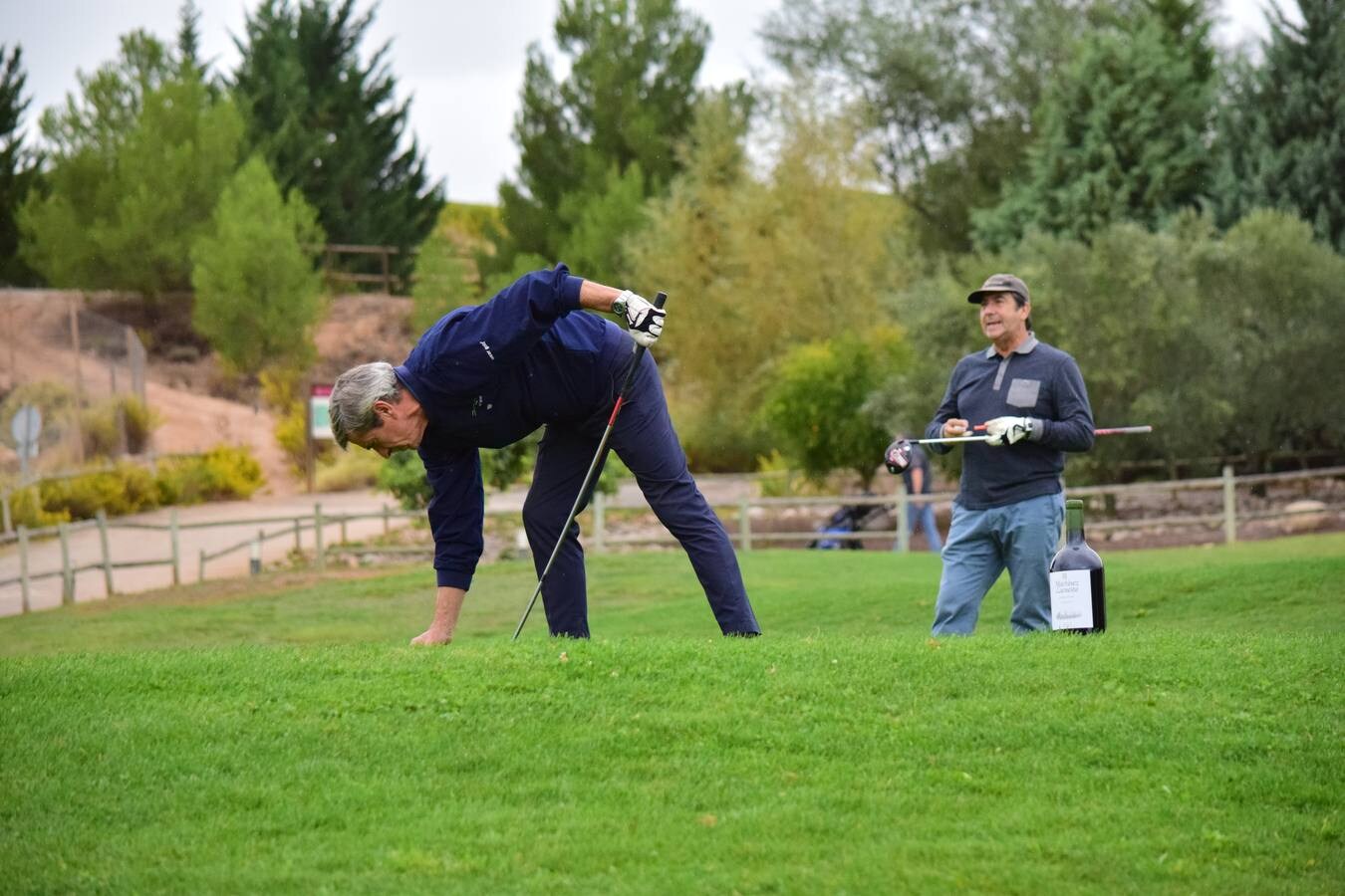 Los participantes en el torneo disfrutaron de una gran jornada de golf.