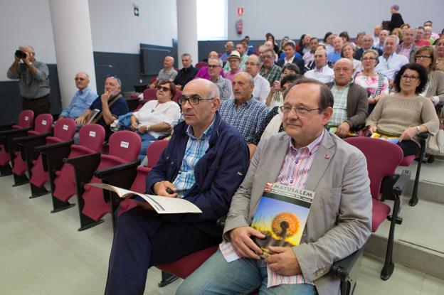 Acto de apertura ayer de la Universidad de la Experiencia en la UR. :: 