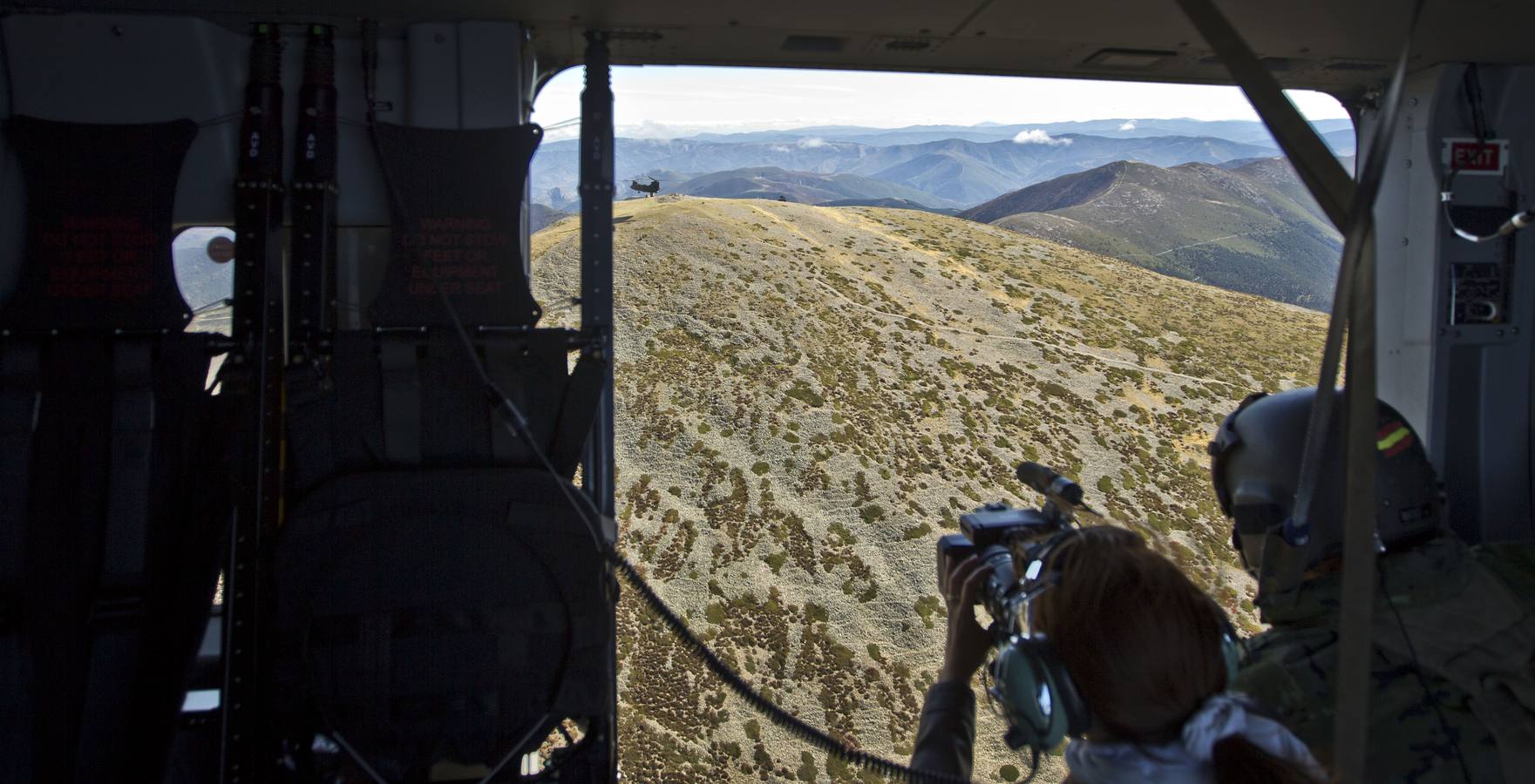 Un equipo de Diario LA RIOJA viajó en un NH-90 ,'Caimán', la última tecnología en helicópteros del Ejército español.