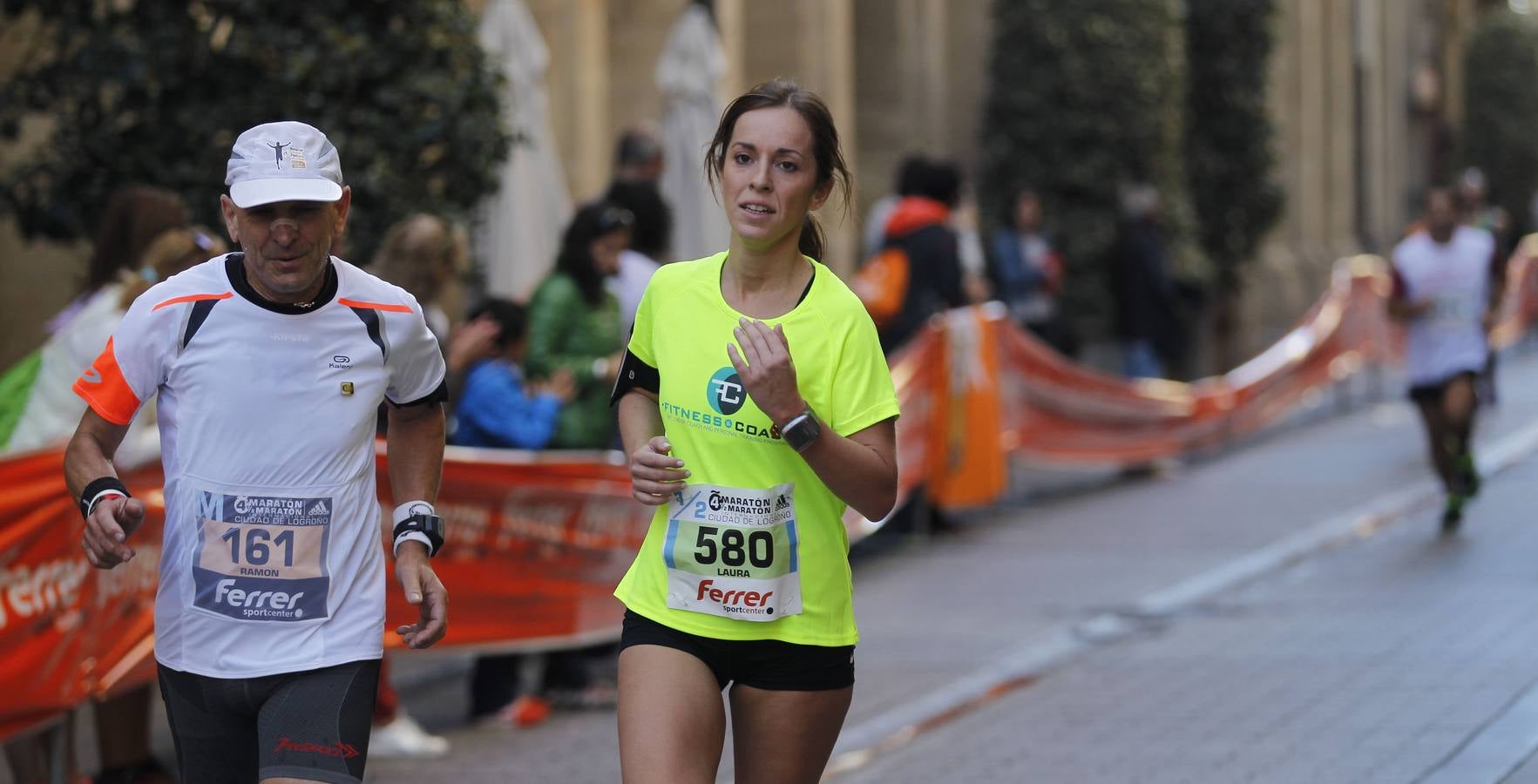 MIl doscientos atletas han participado hoy en esta carrera que se ha celebrado en el centro de Logroño.